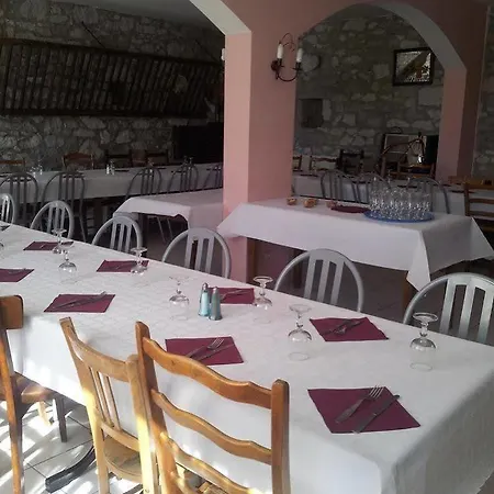 Le Saint Vincent Hotel 3*
